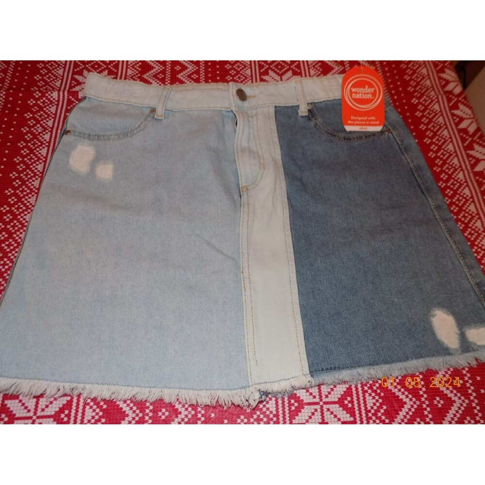New Wonder Nation girl's denim skirt size large 10/12